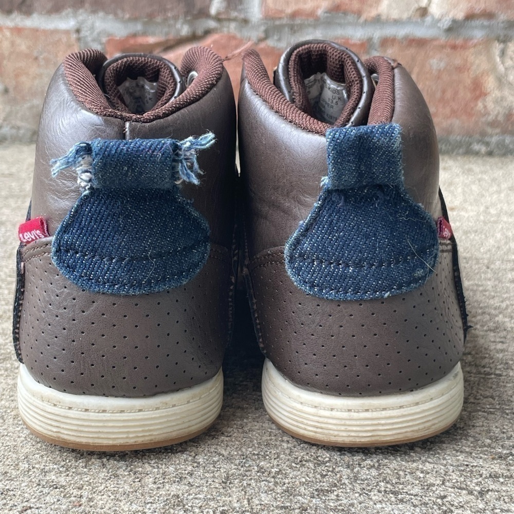 Kids Levi’s sneakers size 1 - Picture 3 of 7
